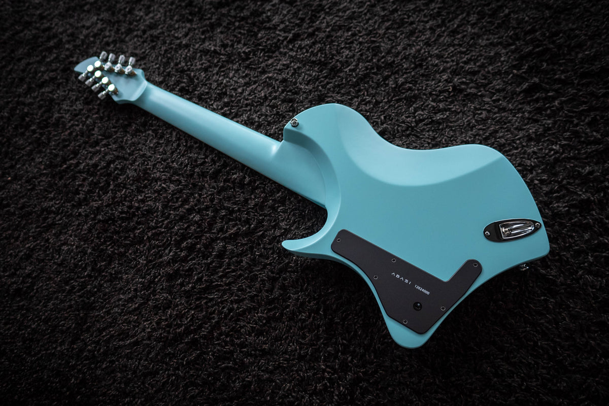 LARADA 8 // Master Series // Miami Blue