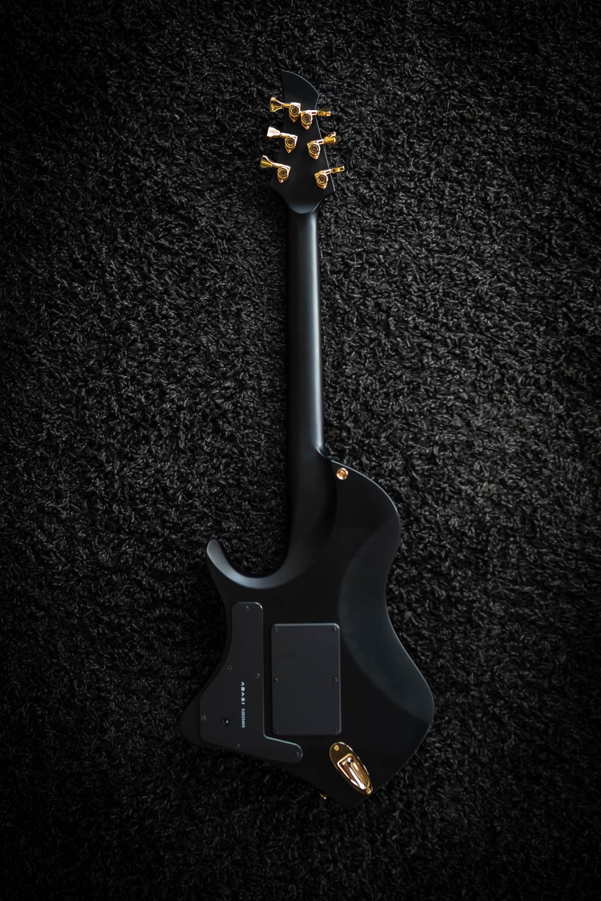 LARADA 6 // Master Series // Black Beauty (Richlite FB)