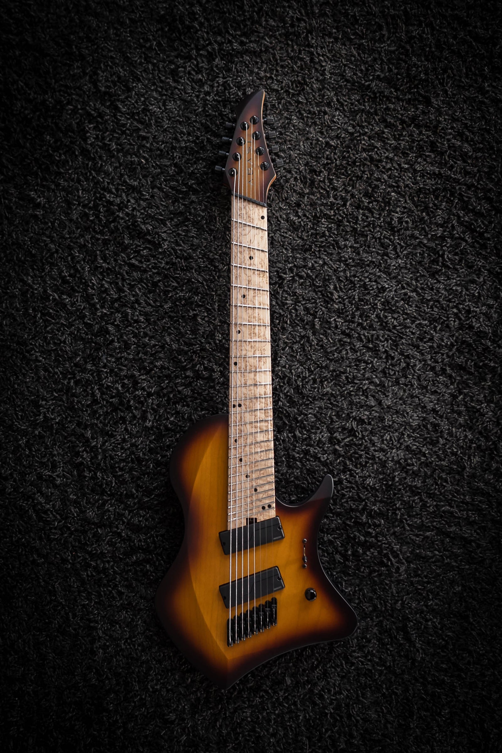 LARADA 8 // Master Series // Violinburst (Master Grade Birdseye)