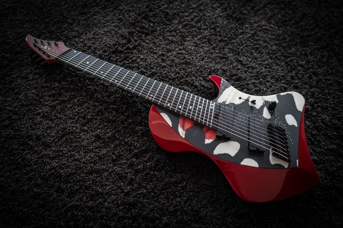 LARADA 8 // Master Series // Red Monarch