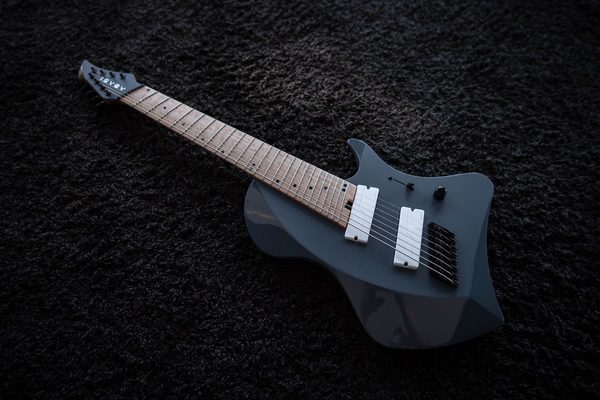LARADA 8 // Master Series // Graphite Blue