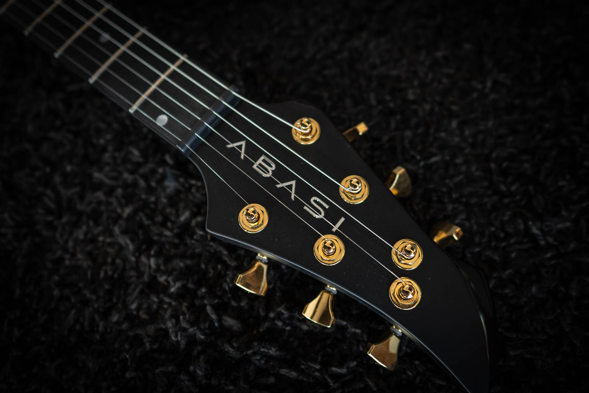 LARADA 6 // Master Series // Black Beauty (Richlite FB)