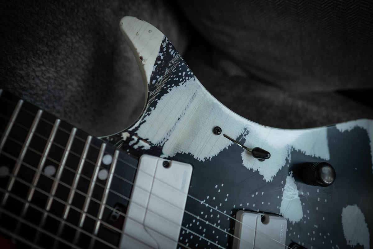 LARADA 8 // Master Series // Monarch [Relic]