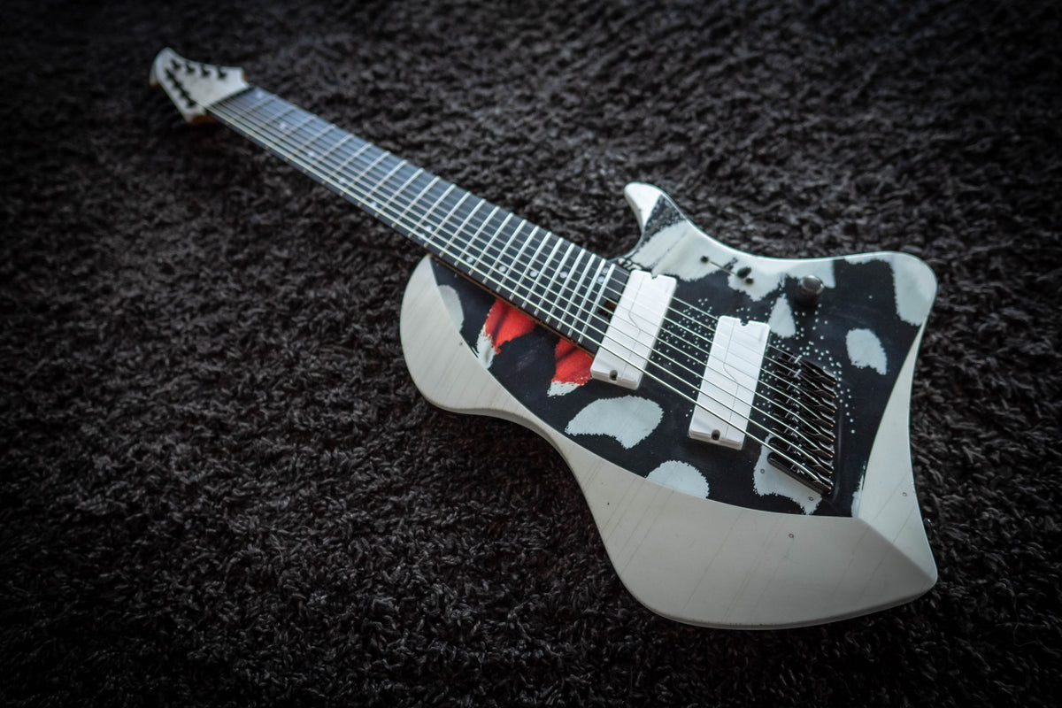 LARADA 8 // Master Series // Monarch [Relic]