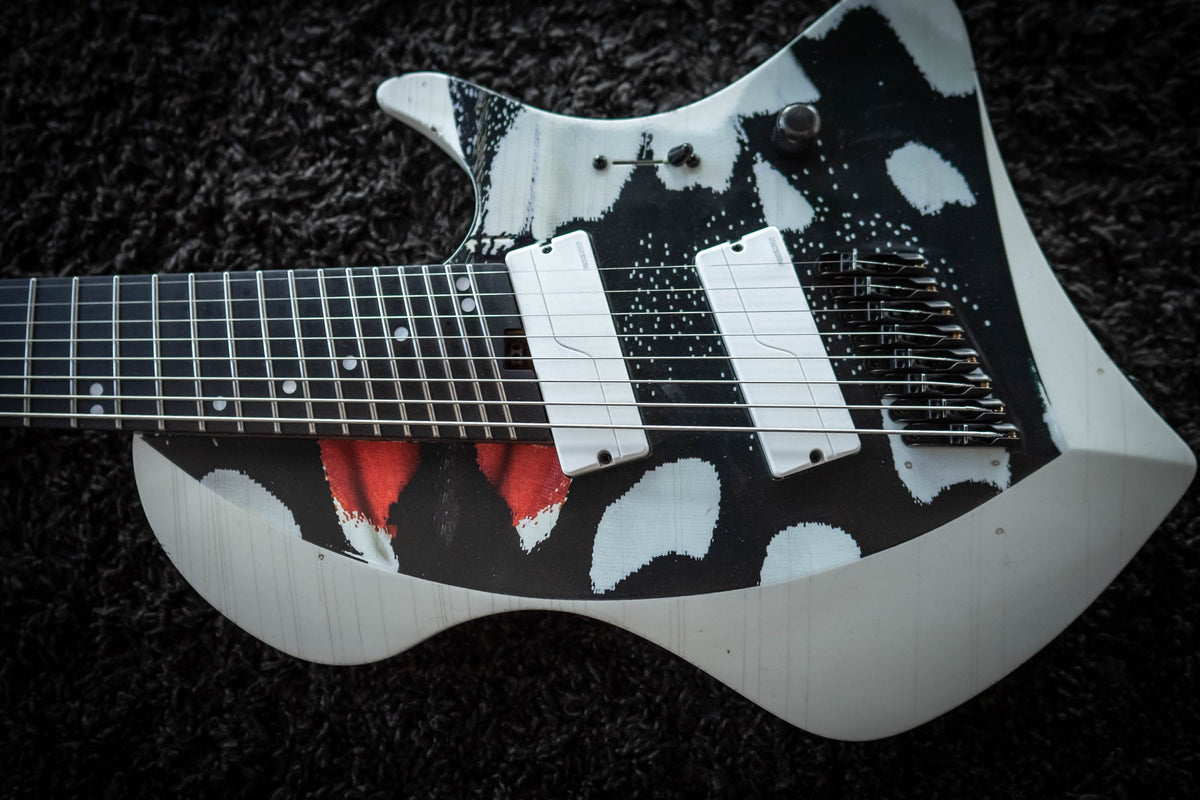 LARADA 8 // Master Series // Monarch [Relic]