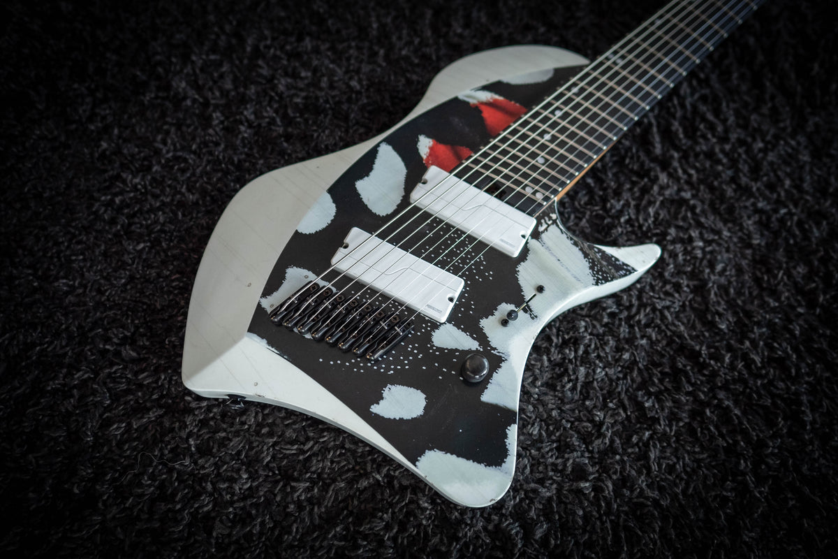 LARADA 8 // Master Series // Monarch [Relic]