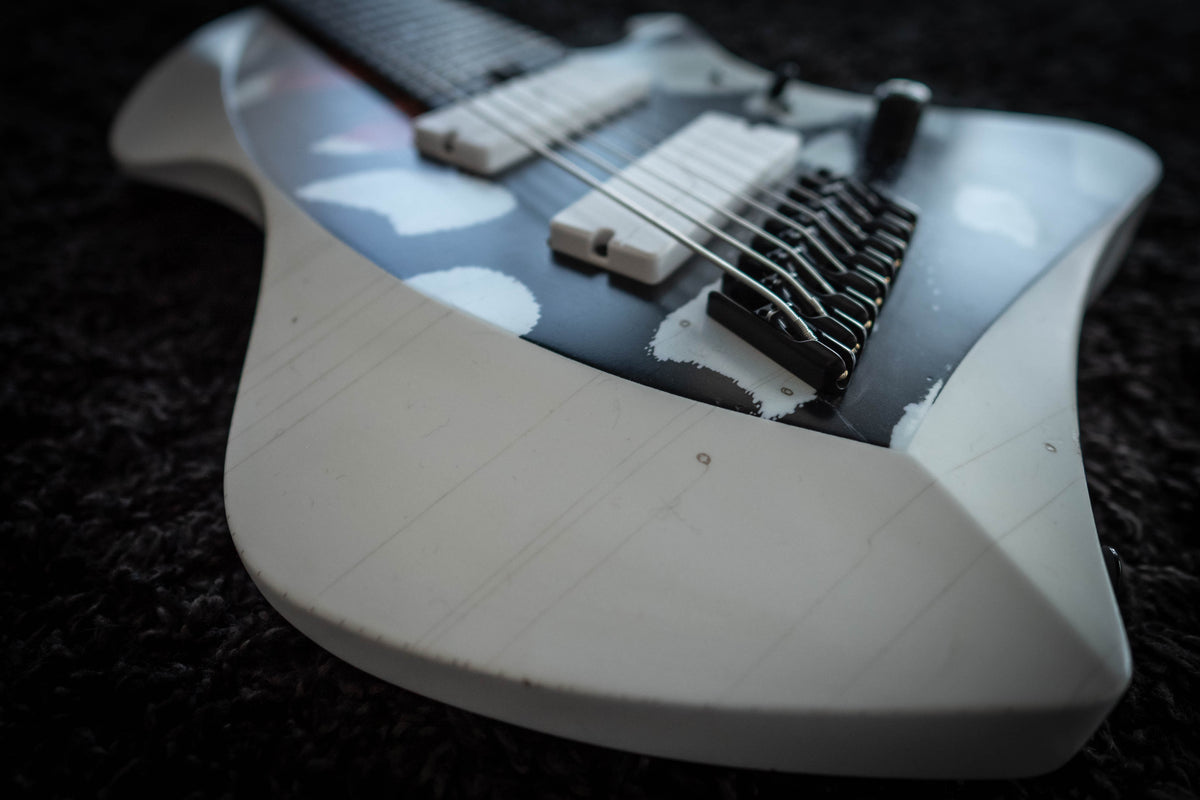 LARADA 8 // Master Series // Monarch [Relic]