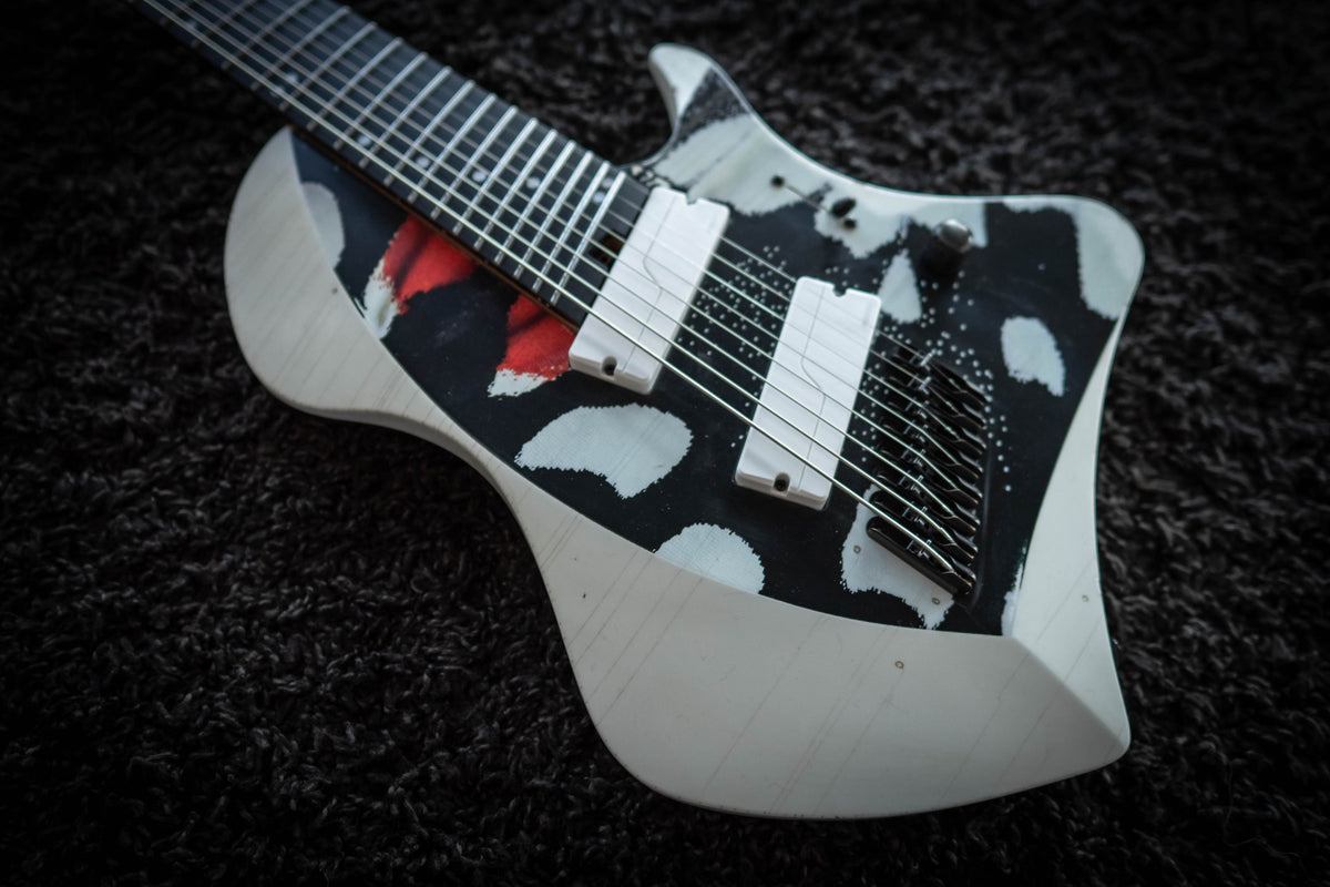 LARADA 8 // Master Series // Monarch [Relic]