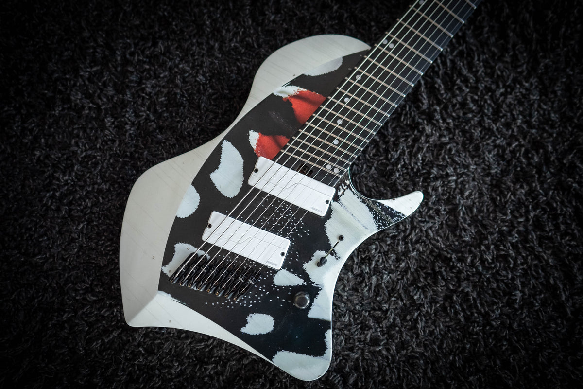 LARADA 8 // Master Series // Monarch [Relic]