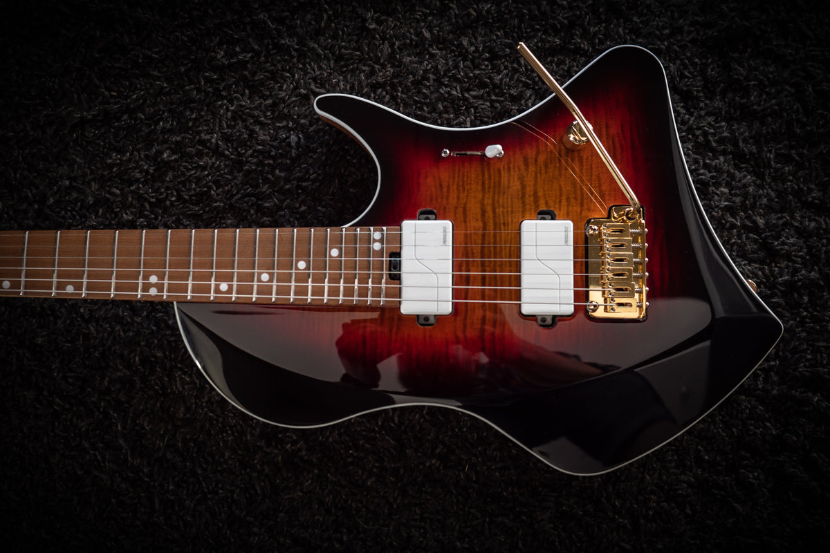 LARADA 6 Custom // Flame Burst