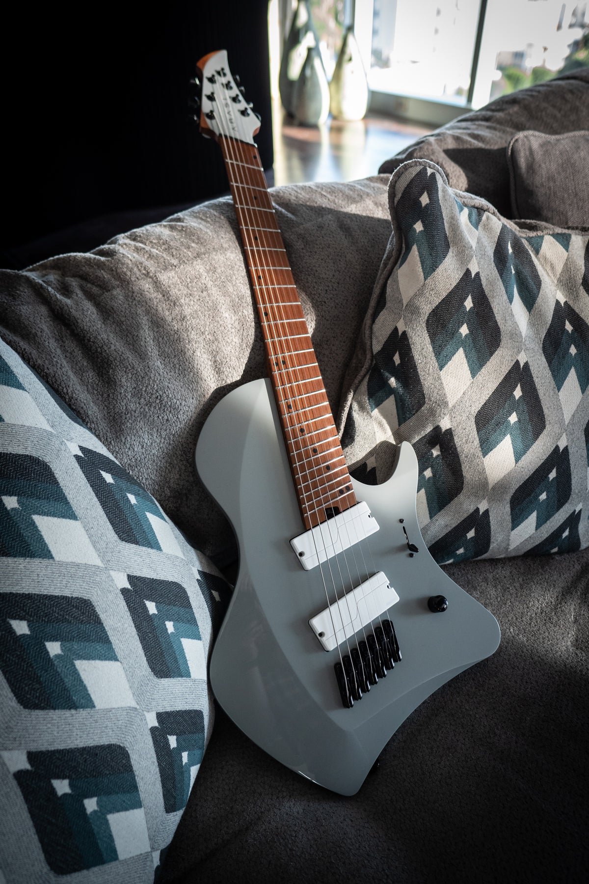 J Larada 7 // Chalk // Roasted Maple