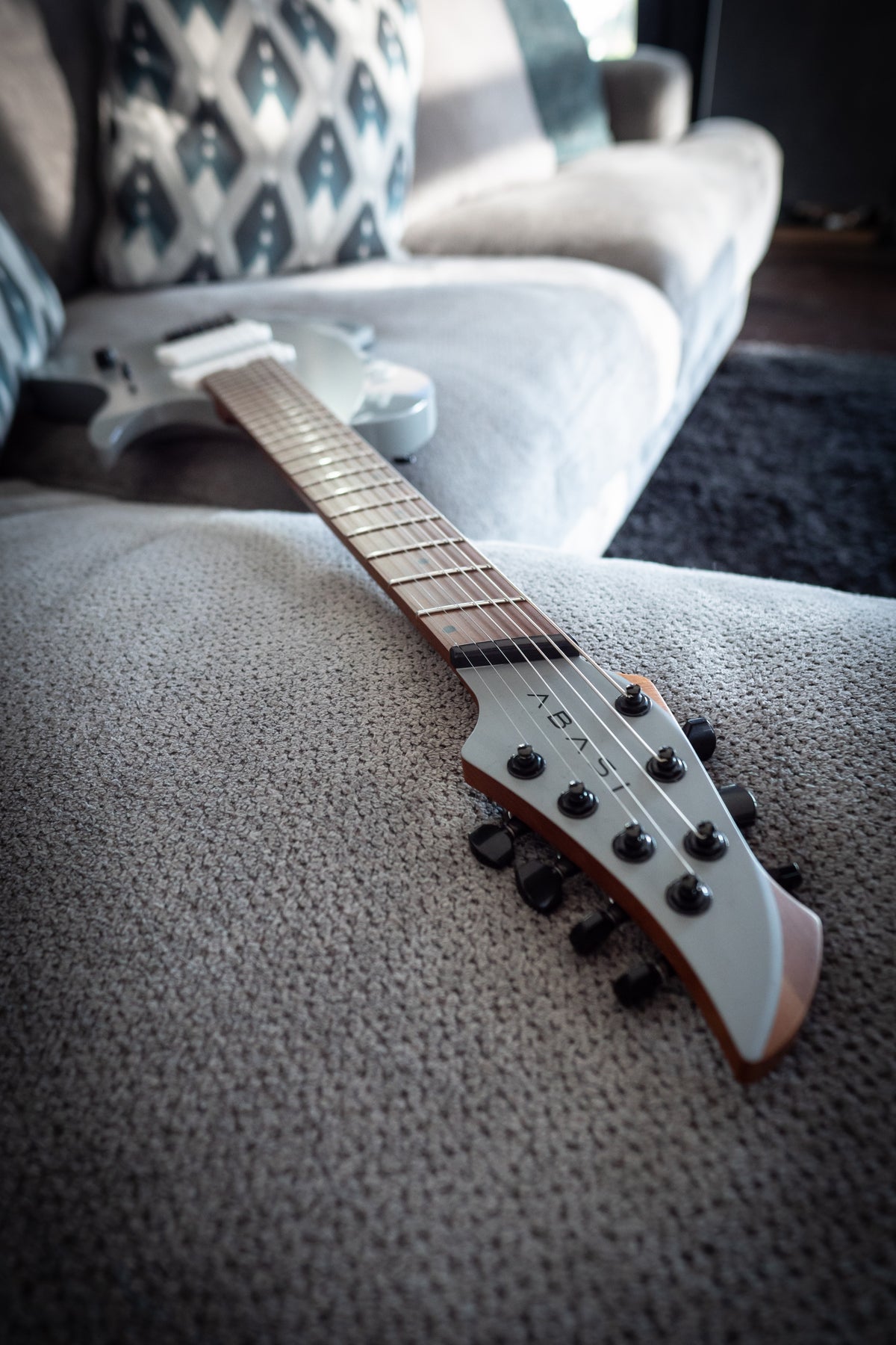 J Larada 7 // Chalk // Roasted Maple