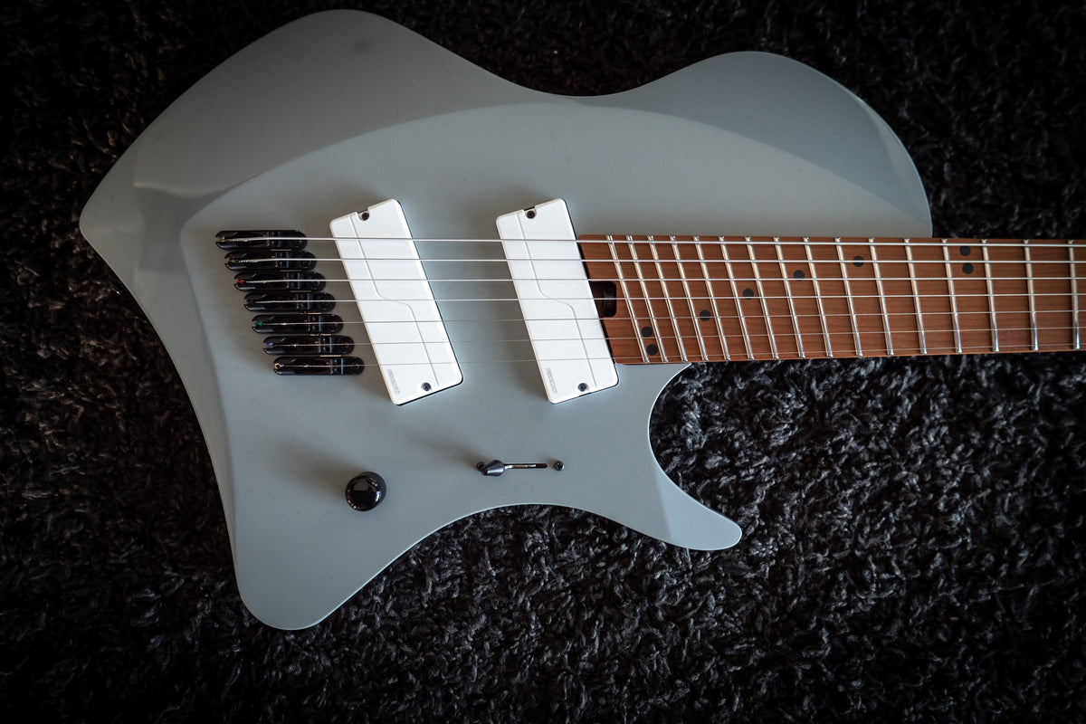 J Larada 7 // Chalk // Roasted Maple