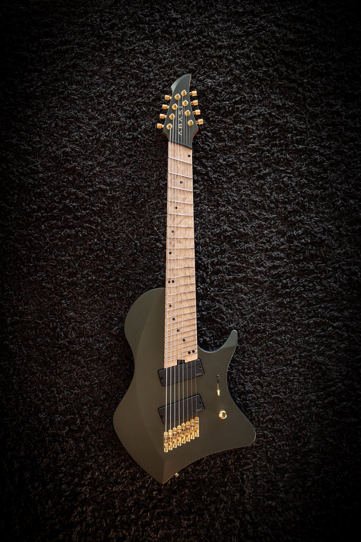 LARADA 8 // Master Series // Bell Garden Green [Birdseye Maple]