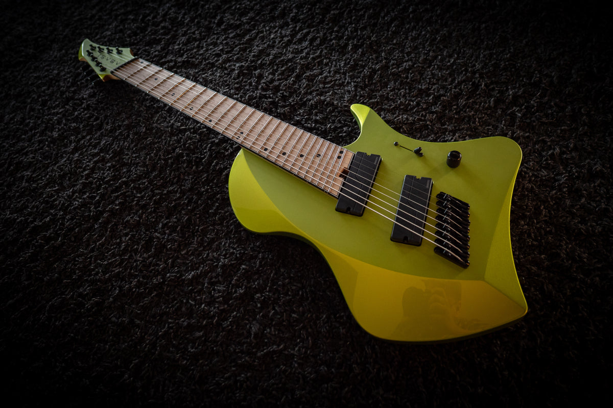 LARADA 8 // Master Series // Artura Green