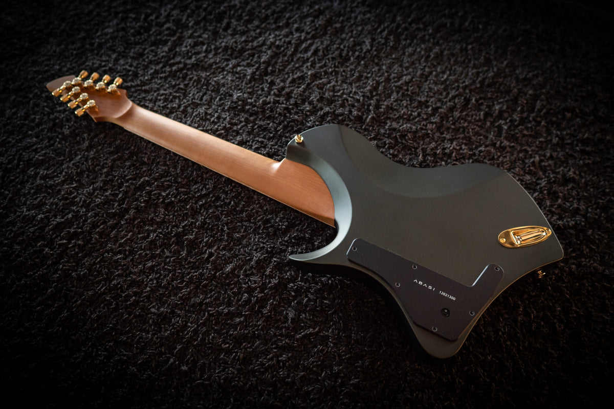 LARADA 8 // Master Series // Bell Garden Green [Birdseye Maple]