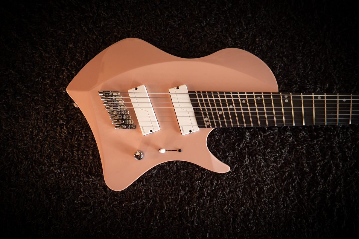 LARADA 8 // Master Series // Shell Pink [Roasted Maple]