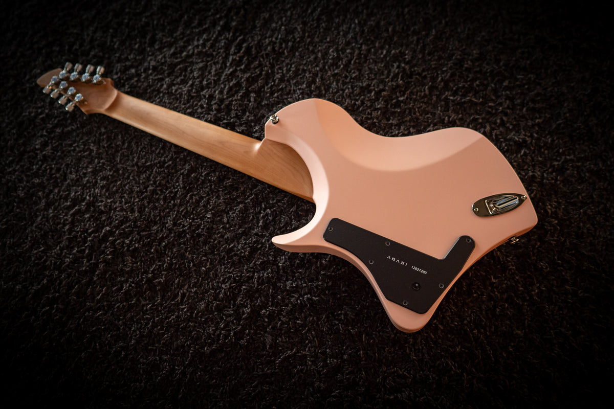 LARADA 8 // Master Series // Shell Pink [Roasted Maple]