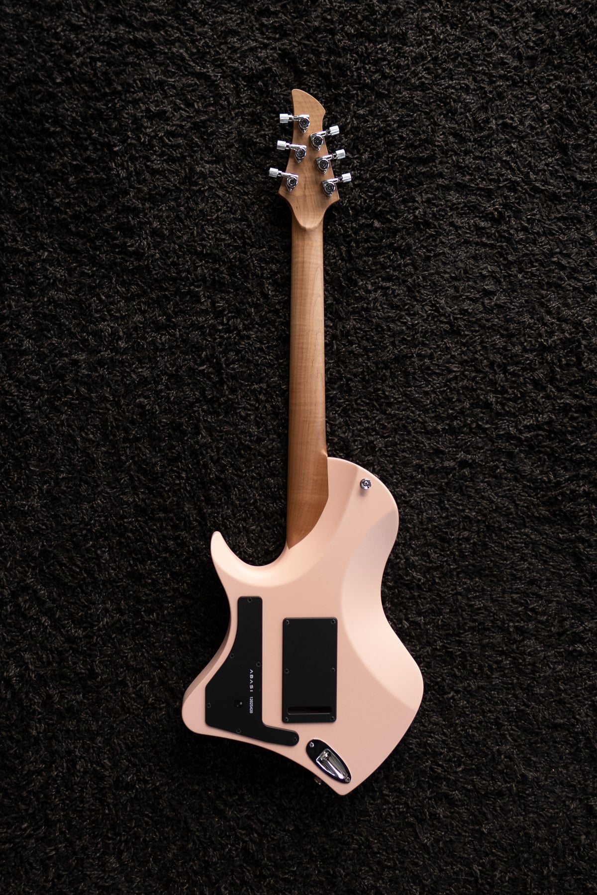 LARADA 6 // Master Series // Shell Pink [Figured Maple]