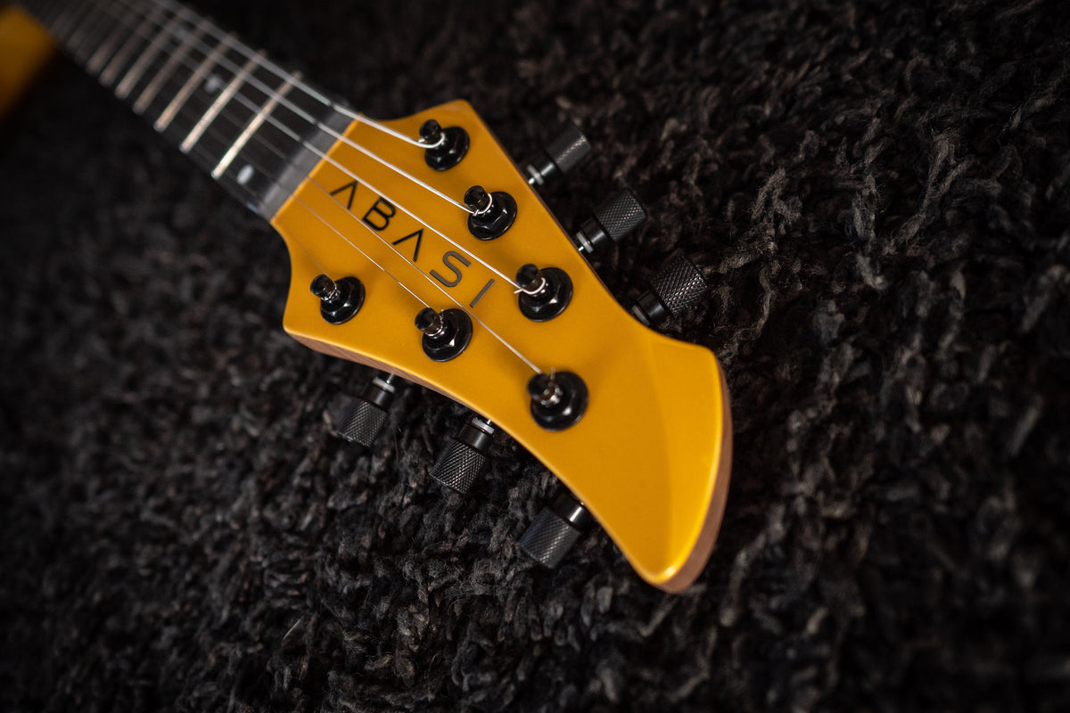 LARADA 6 // Master Series // Solarbeam Yellow