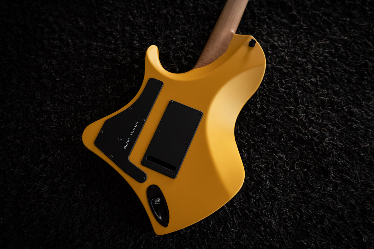 LARADA 6 // Master Series // Solarbeam Yellow