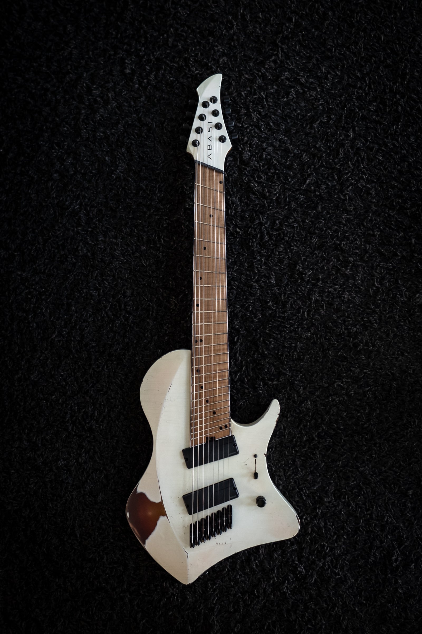 LARADA 8 // Master Series // Porcelain [Two-Stage Relic + Binding]