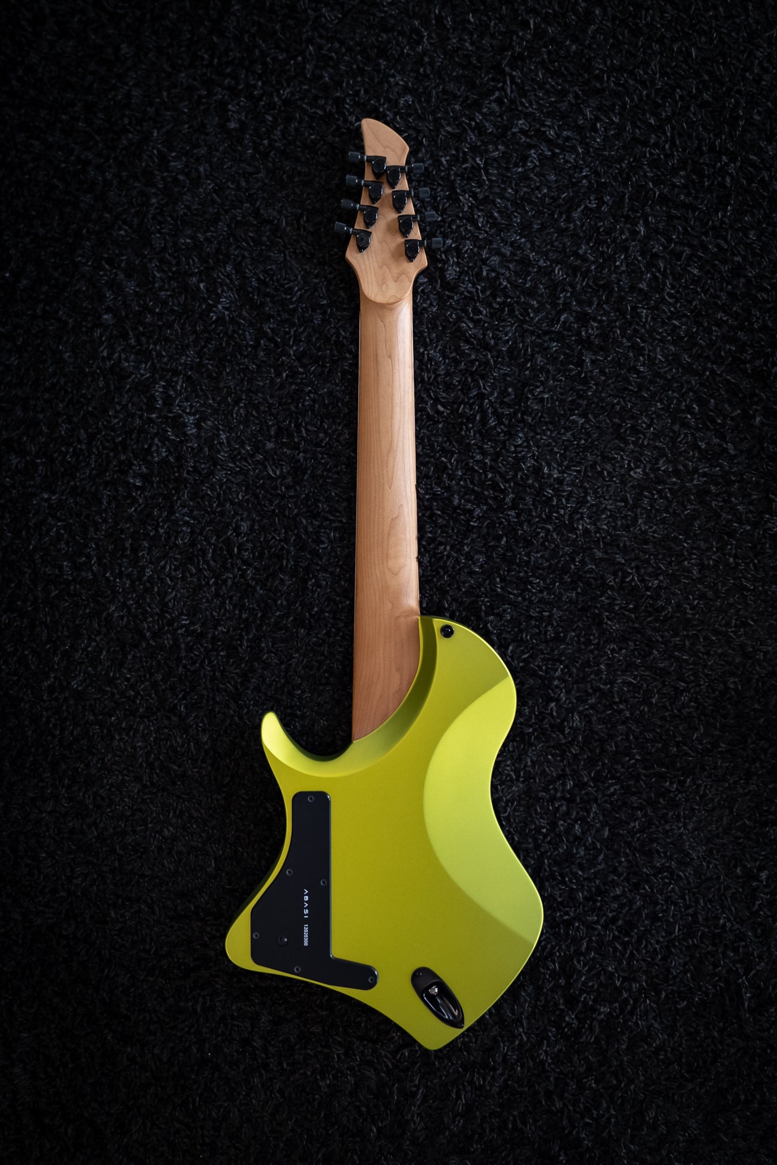 LARADA 8 // Master Series // Artura Green [Richlite]