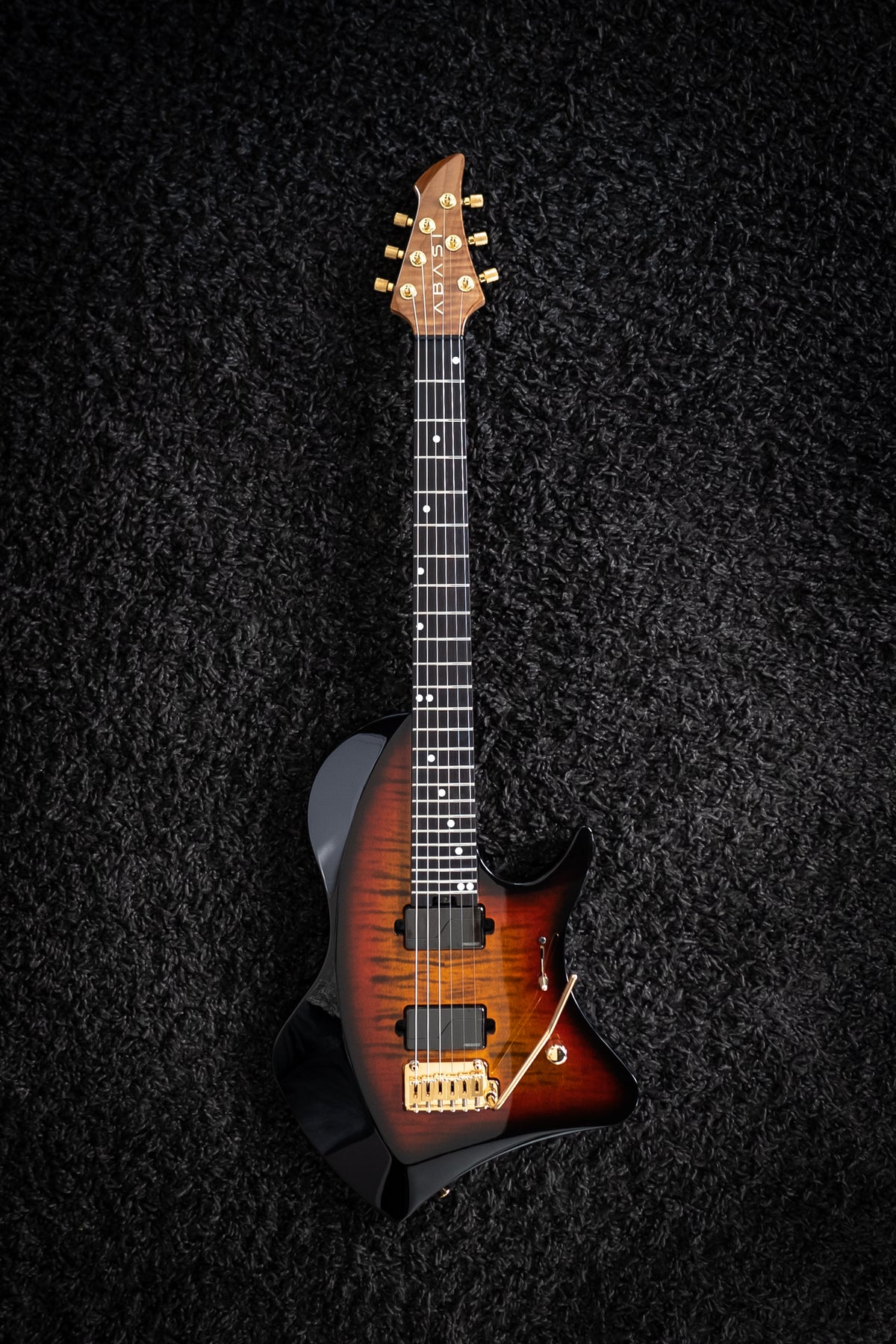LARADA 6 // Master Series // Amberburst