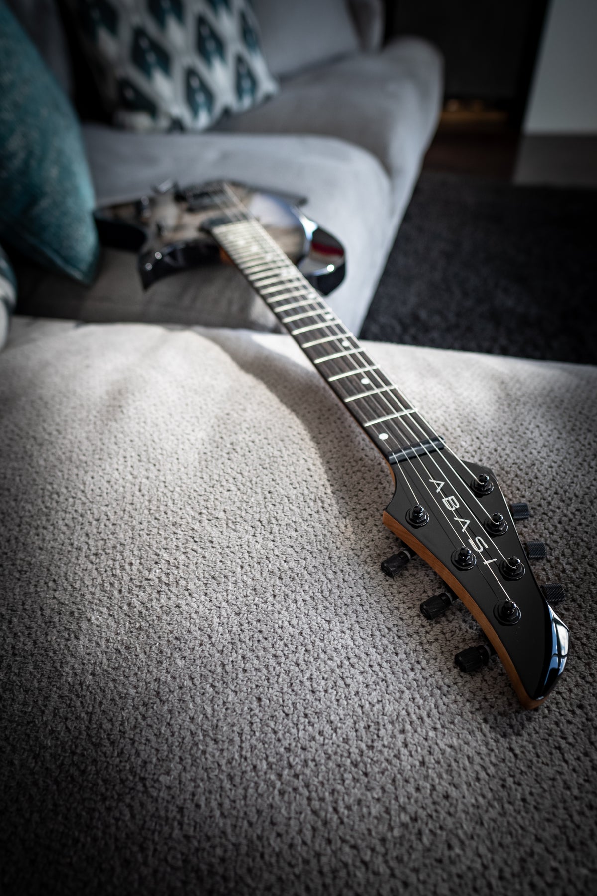 LARADA 6 // Master Series // Lunaburst