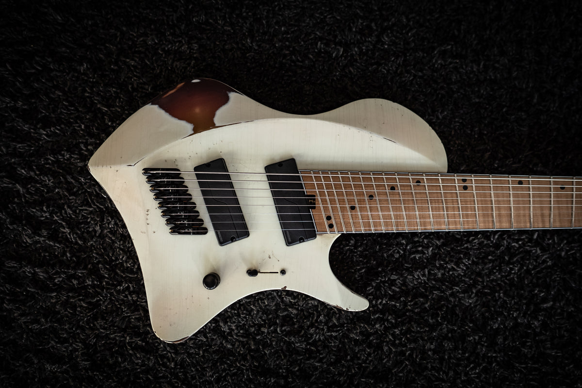 LARADA 8 // Master Series // Porcelain [Two-Stage Relic + Binding]