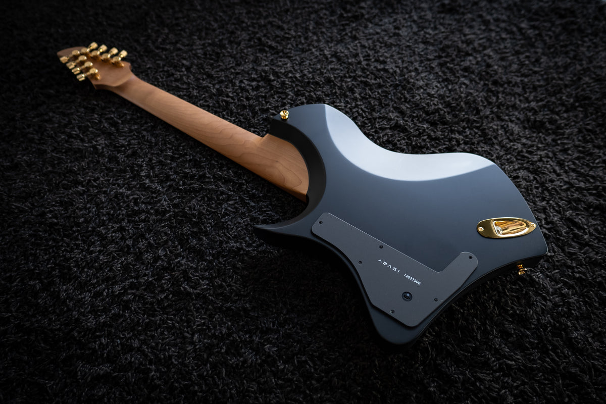 LARADA 8 // Master Series // Black Beauty [2022]