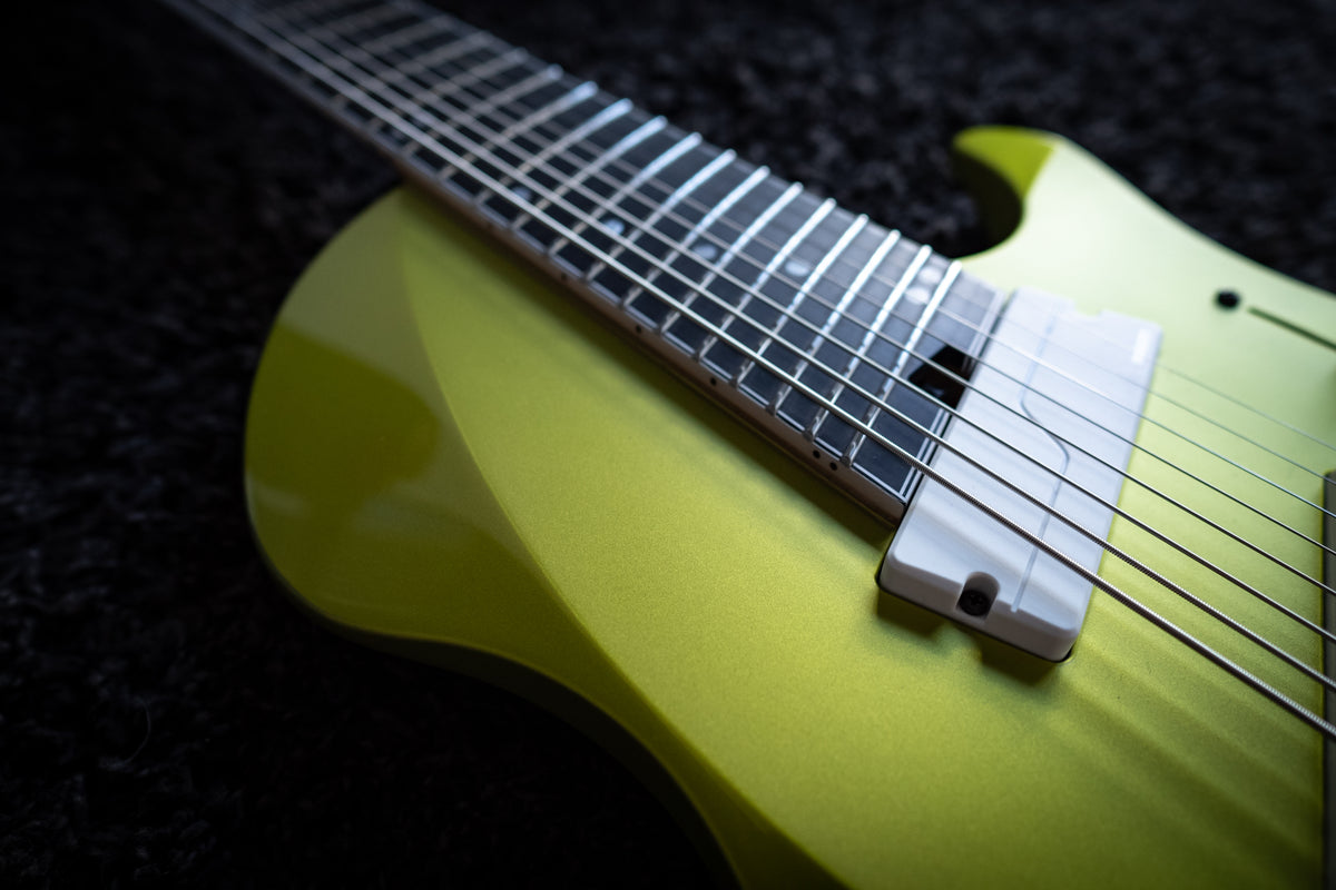 LARADA 8 // Master Series // Artura Green [Richlite]