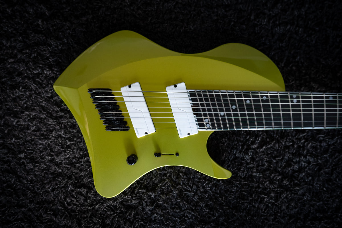 LARADA 8 // Master Series // Artura Green [Richlite]