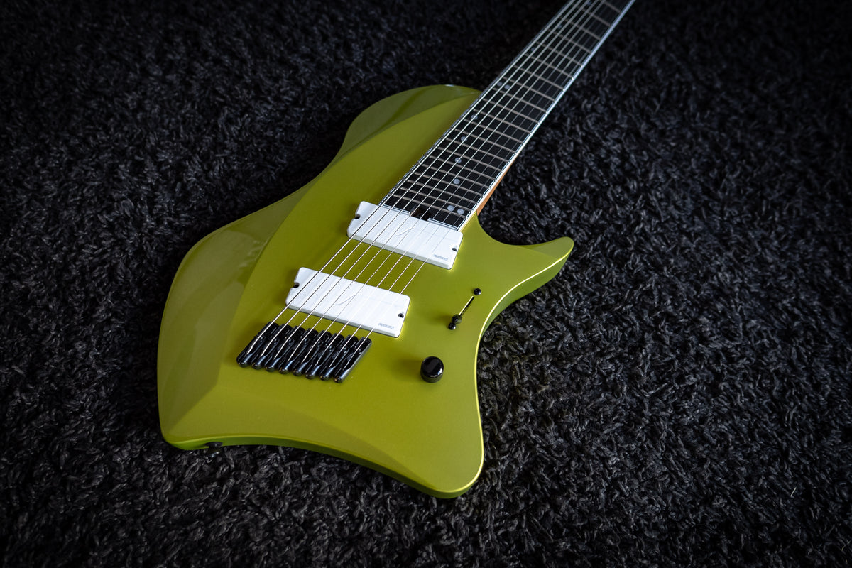 LARADA 8 // Master Series // Artura Green [Richlite]