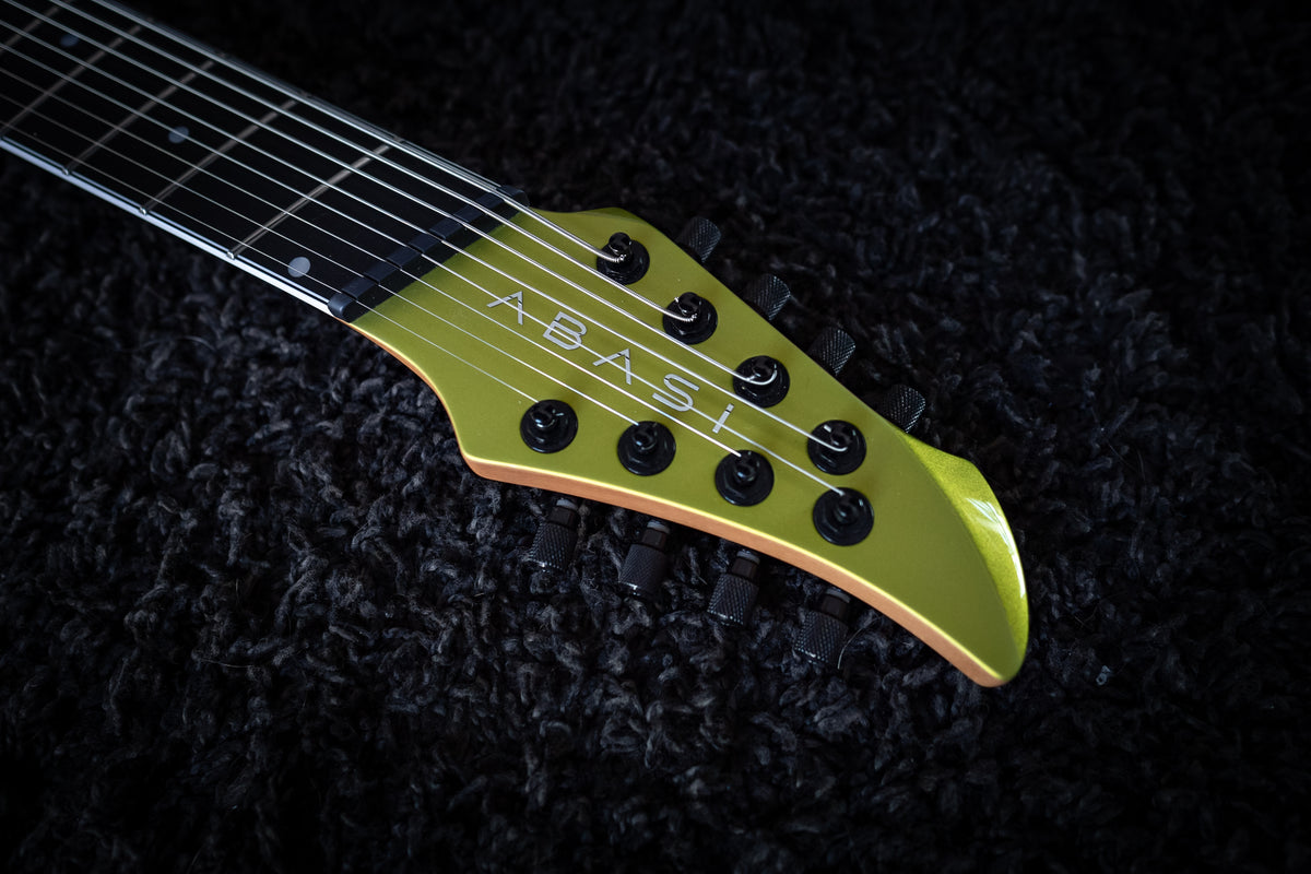 LARADA 8 // Master Series // Artura Green [Richlite]