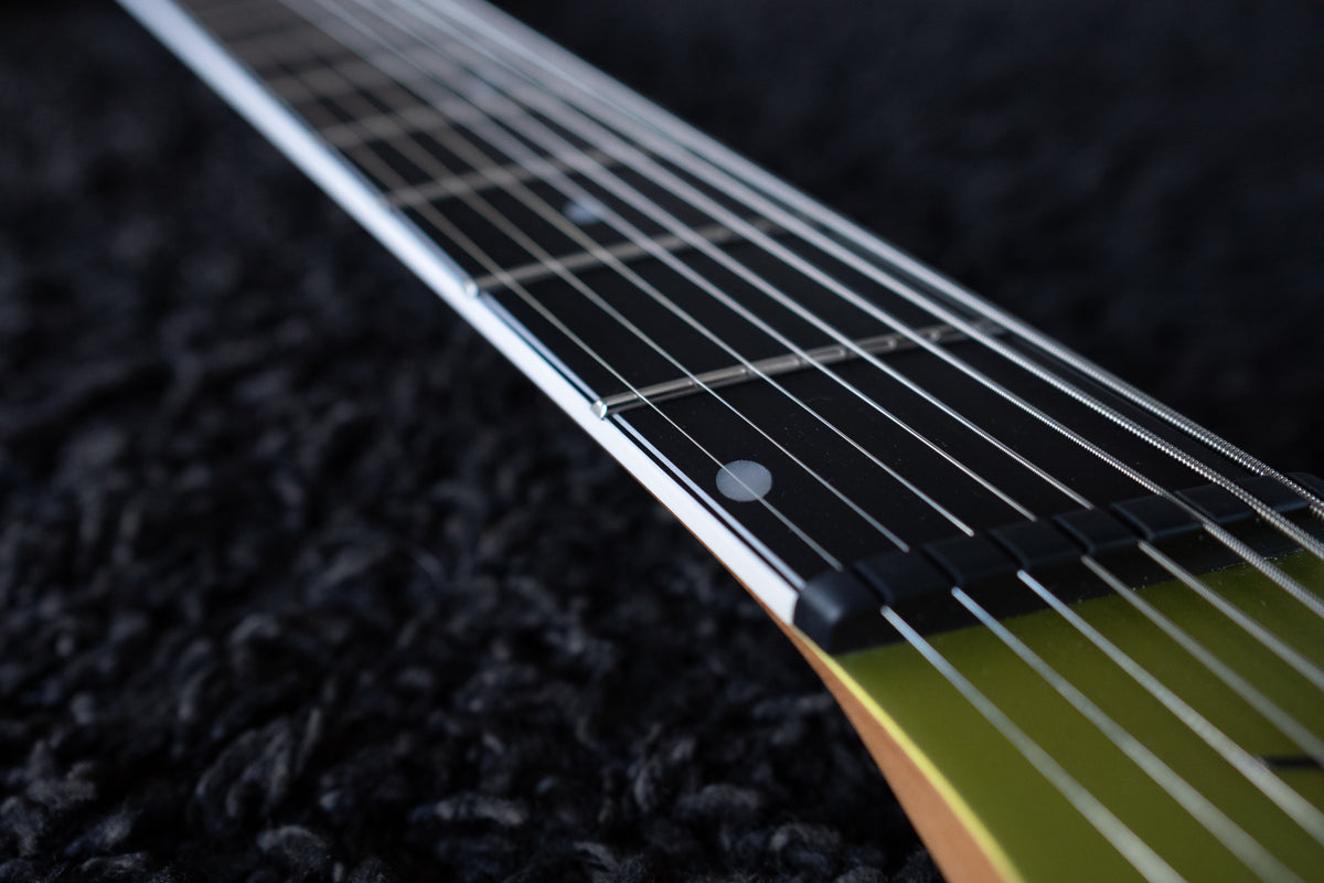 LARADA 8 // Master Series // Artura Green [Richlite]