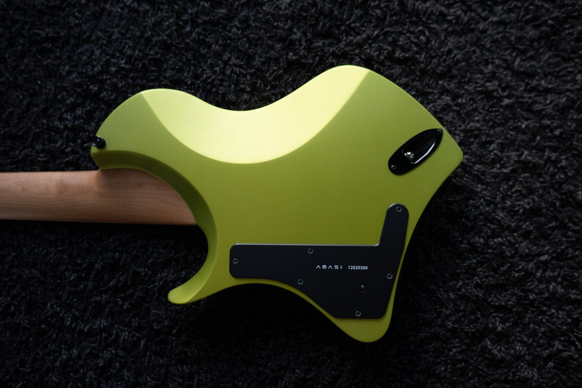 LARADA 8 // Master Series // Artura Green [Richlite]