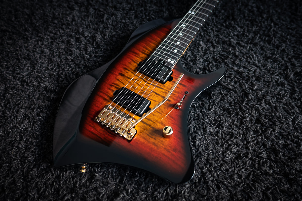 LARADA 6 // Master Series // Amberburst