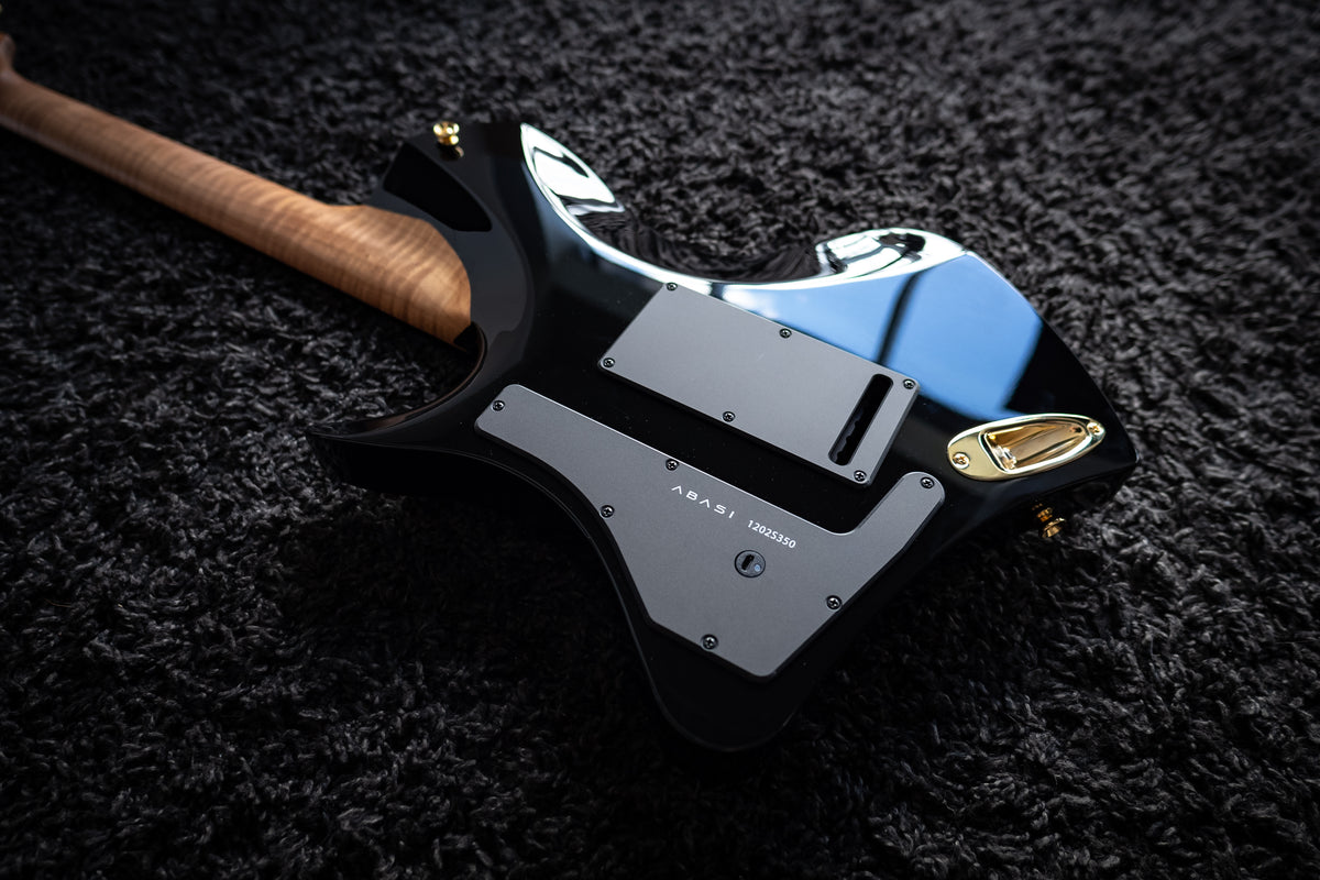 LARADA 6 // Master Series // Amberburst