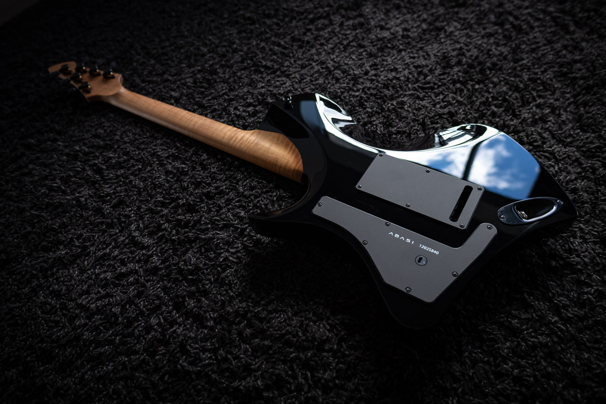 LARADA 6 // Master Series // Lunaburst