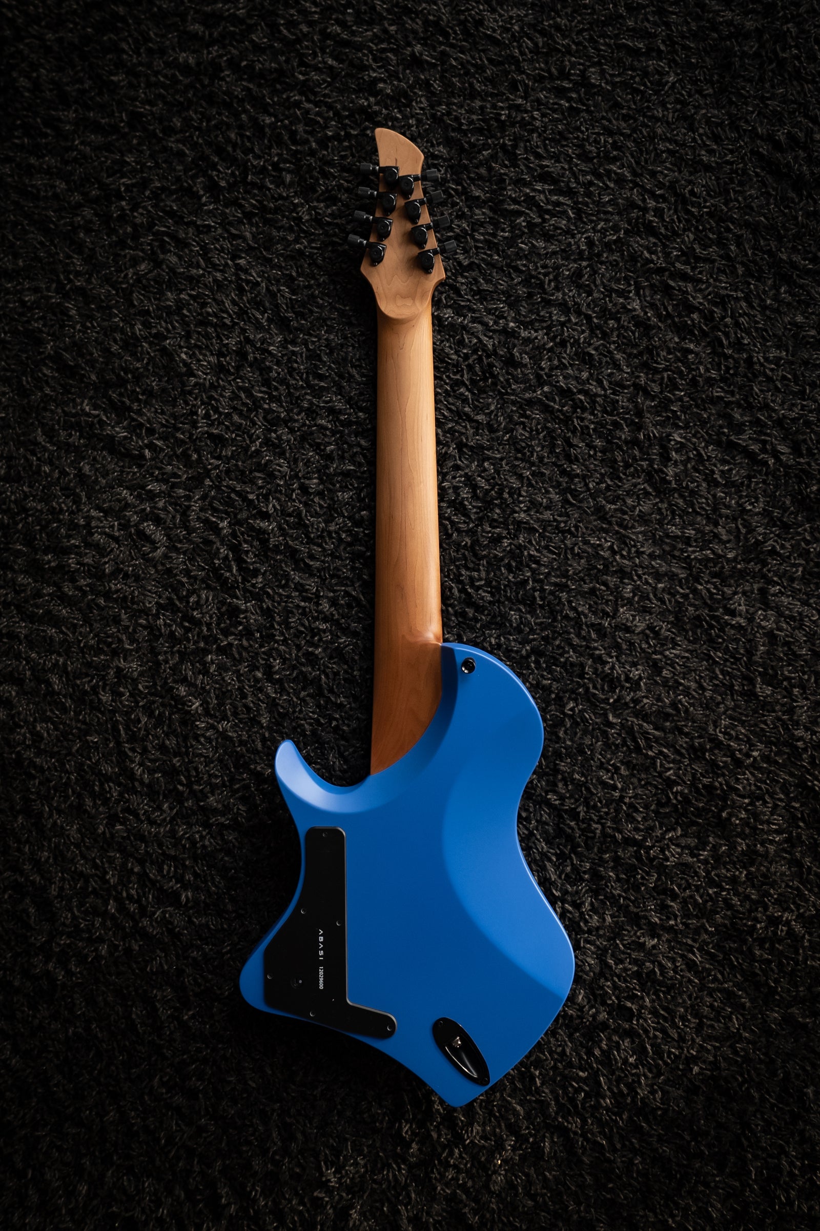 LARADA 8 // Master Series // Clarion Blue [Roasted Maple FB, 2022]