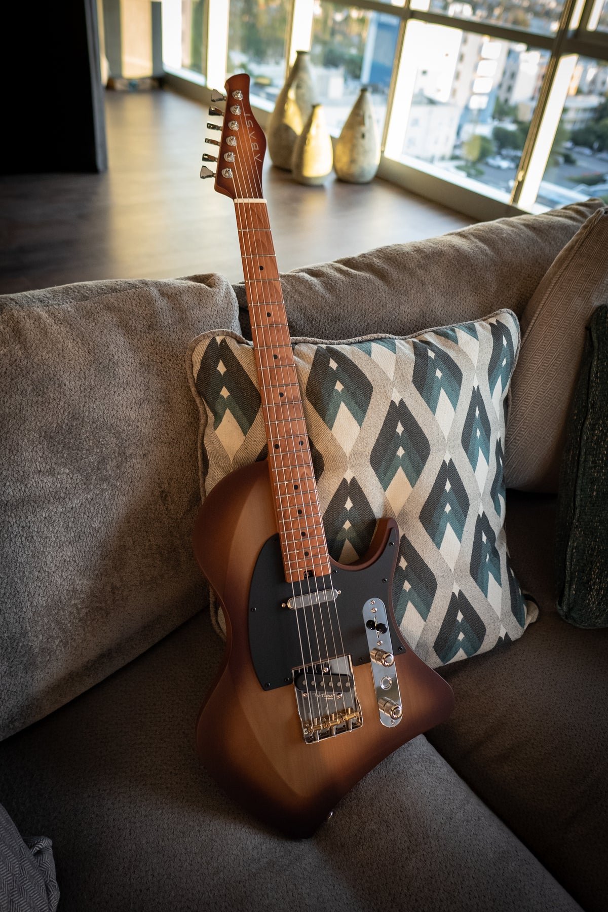 LARADA SPACE T // Violinburst [Roasted Basswood]