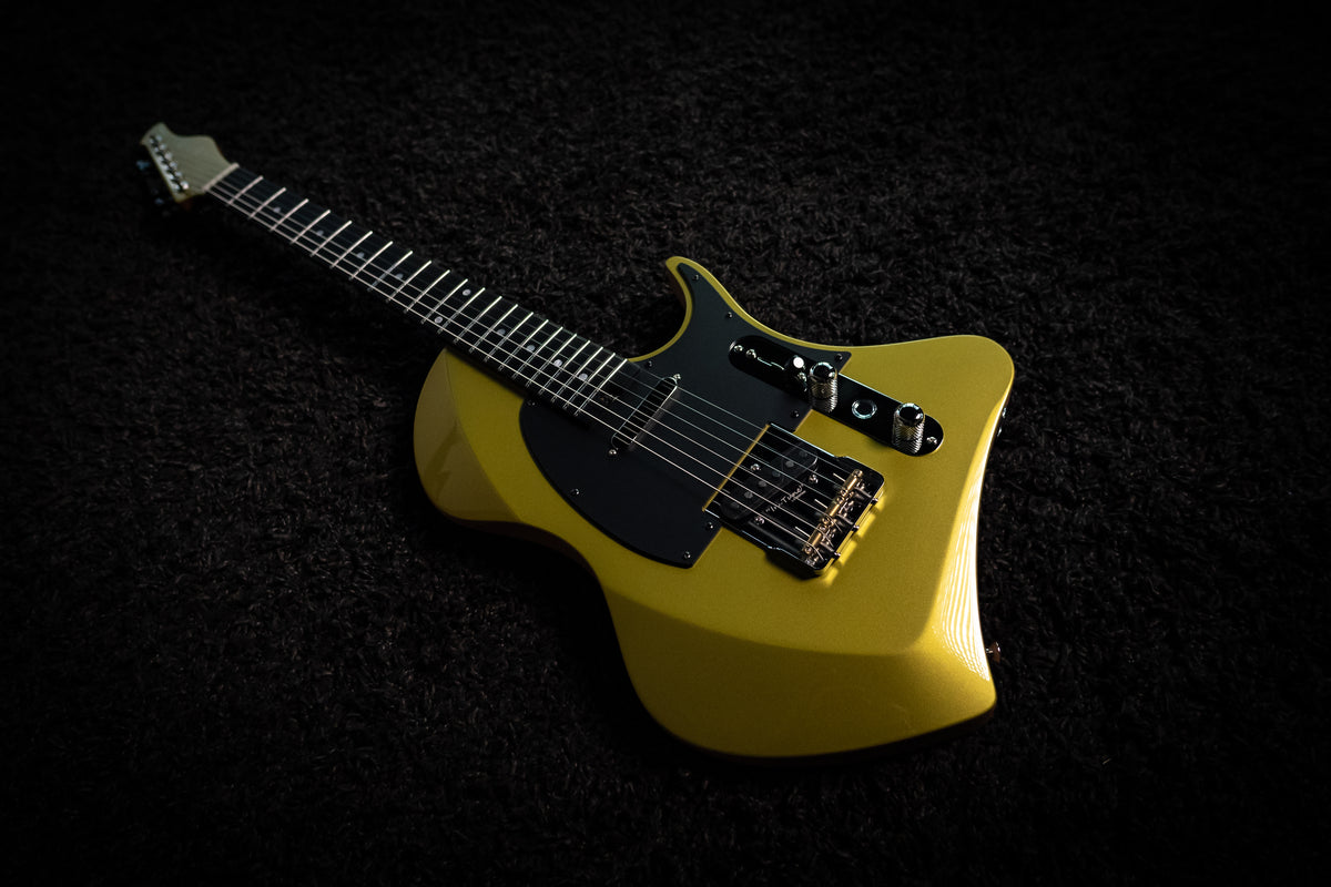 LARADA SPACE T // Chartreuse