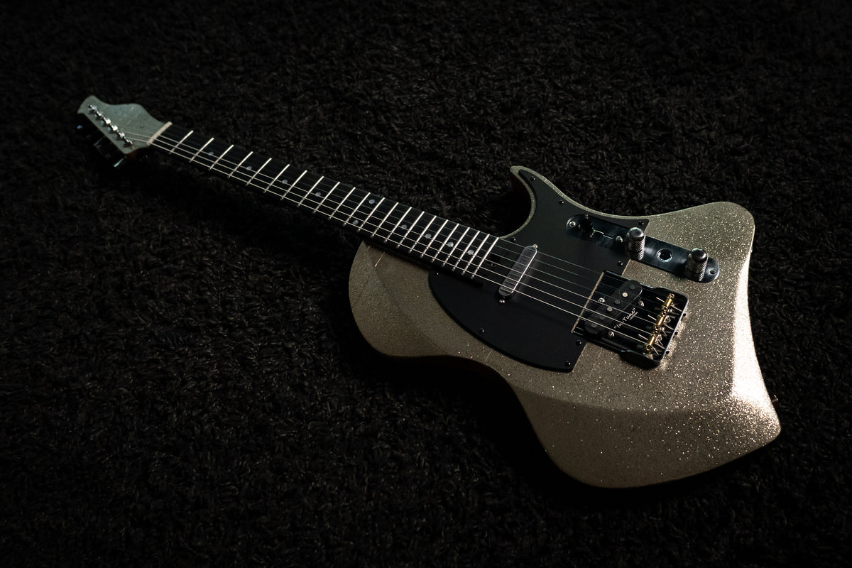 LARADA SPACE T // Champagne Supernova [Relic]