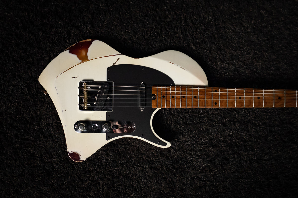 LARADA SPACE T // Porcelain [2-Stage Relic, Roasted Maple]