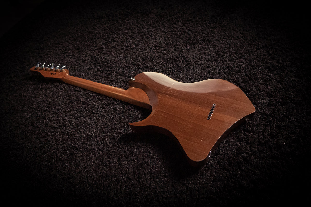 LARADA SPACE T // Tradition [Relic, Roasted Basswood]