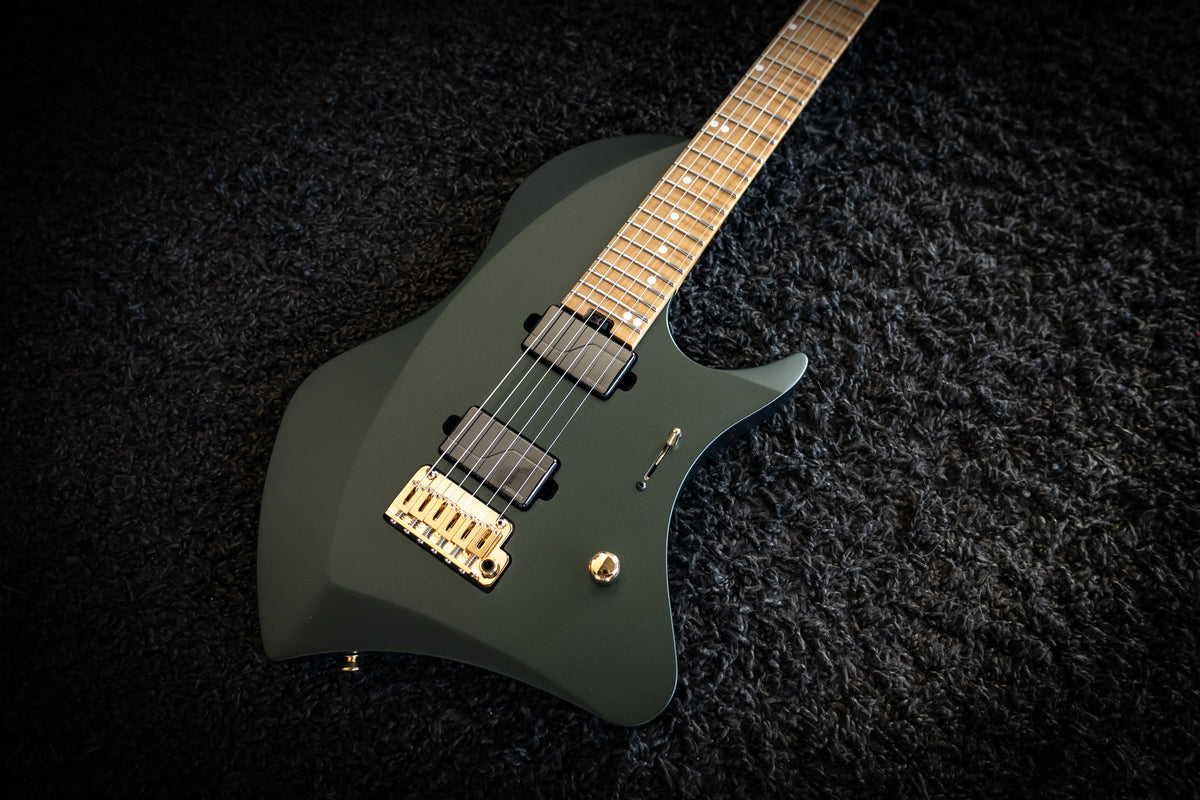 LARADA 6 // Master Series // Bell Garden Green