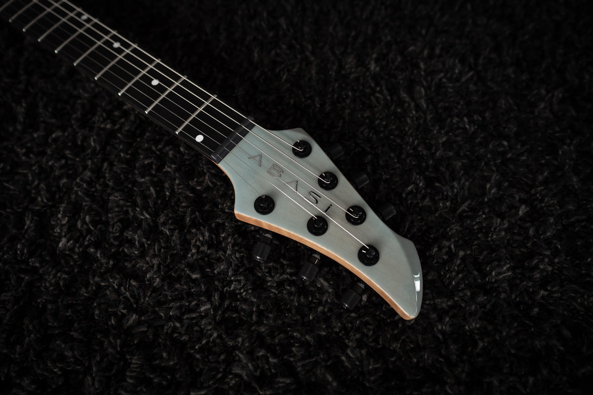 LARADA 6 // Master Series // Jade