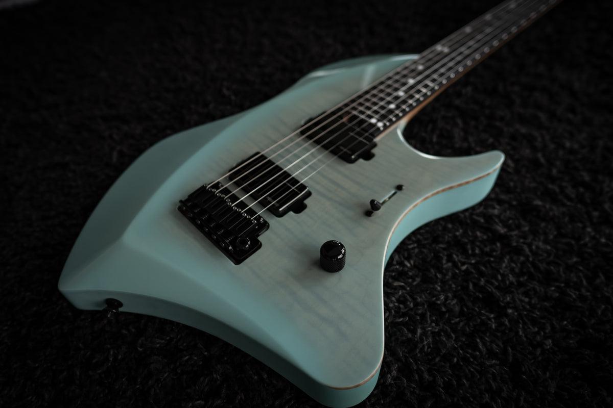 LARADA 6 // Master Series // Jade