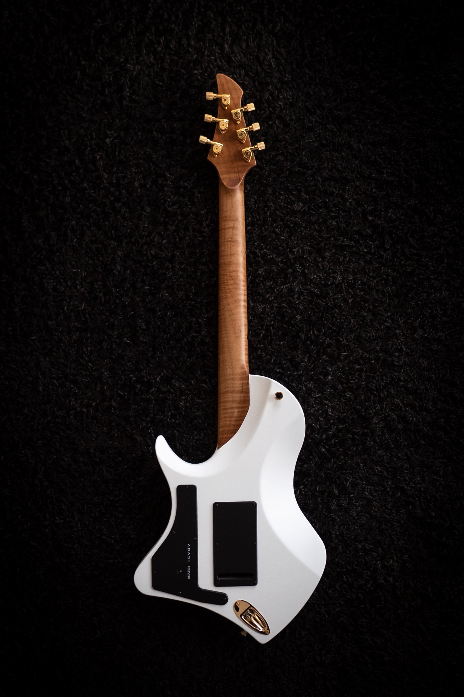 LARADA 6 // Master Series // Tundra